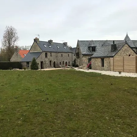 Charmante Maison Entre Terre Et 別荘 Plouaret